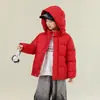 Chaqueta de plumas gruesa para niños, estilo corto, impermeable, cortavientos y resistente al frío, nueva colección de invierno para niños y niñas, ropa exterior de moda para niños mayores