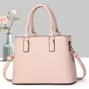 Bolso Pequeño Cruzado Diseño de Nicho Bolso de Mujer Suministro al por Mayor 2025 Otoño Estilo Caliente Tendencia de Moda Bolso de Hombro