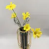 Ramo Artificial de Crisantemo Holandés de 5 Cabezas, Estilo Fresco y Sencillo, Flores Artificiales, Margaritas Pequeñas, Manzanilla, Arreglo Floral para Decoración del Hogar