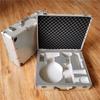 Venta al por mayor de caja de herramientas portátil de aleación de aluminio con patrón de cuero, exquisita caja de instrumentos con revestimiento de EVA, tratamiento a prueba de golpes