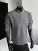 Nova camiseta masculina de manga longa, gola Henley, casual de negócios, camada base, gola alta, forrada com fleece, moletom quente, disponível em preto e cinza