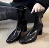 Versão em Pele de Cordeiro~Botas de Cano Curto com Salto Alto Femininas 2026 Outono/Inverno Novas Botas Pretas Francesas de Salto Grosso Elásticas Emagrecedoras Botas Martin