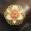 Broche Largo de Flor Longdu Multicolor Tridimensional de Diamantes Completos de Alta Resistencia Elegante Exagerado Retro Base Hueca Pin Floral para Mujeres