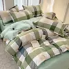 Conjunto de Roupa de Cama Quatro Peças em Algodão Puro Escovado, Sem Estampa, Classe A, para Dormitórios Estudantis, Lençol de Cama 100% Algodão, Capa de Edredom, Capa de Edredom de Presente Conjunto de Três Peças