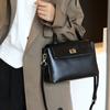 Bolsas Femininas 2026 Novo Estilo Couro de Vaca Moda Versátil Bolsa Feminina Superfície Espelhada Bolsa de Mão Toque de Luxo Bolsa de Ombro Único Transversal para Mulheres