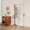 Cabideiro de madeira maciça laminada de chão, popular em dormitórios, para pendurar roupas no quarto, sala de estar, hall de entrada e corredor, também serve como suporte para bolsas e prateleira de armazenamento