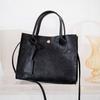 Sacos tote coreanos saco feminino fábrica vendas diretas 2023Mulheres saco de grande capacidade bolsa em relevo saco mensageiro