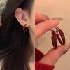 Pendientes Ankara Rojos Otoño e Invierno 2025 Pendientes Geométricos Personalizados para Mujer Más Fáciles de Combinar Temperamento Pendientes de Círculo Grande