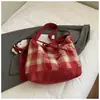 2026 Nuevo Estilo Coreano Otoño e Invierno Cuadros Moda Retro Bolso de Hombro Cruzado Bolso Tote de Gran Capacidad para Viajes Diarios para Mujer