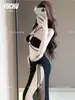 Bikini Escotado de Cuello Halter 2026 Nuevo Estilo Sexy con Abertura Vestido Largo Conjunto de Tres Piezas Vacaciones en la Playa Adelgazante Ropa de Baño Chica Atrevida