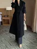 Elegante abrigo de invierno coreano con un estiloso cuello y detalle de corbata, abrigo largo de lana para mujer