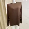 Nova Camiseta de Algodão Solta de Manga Longa Estilo Kim Kardashian da Kylie, com Caimento Boyfriend, Silhueta Confortável e Ombros Caídos