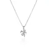 Collar de trébol de cuatro hojas de pétalo de fase, cadena para la clavícula, diseño de nicho, regalo simple para novia