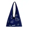 La nueva bolsa de axila de lona de nailon Henggeng con bordado de pájaros de nicho para mujer es una bolsa versátil, ligera, de secado rápido y de gran capacidad.
