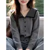Novo Cardigan Elegante de Tricô Outono/Inverno 2026 Estilo College Coreano Gola Azul Marinho Listrado Suéter de Botão Único para Mulheres