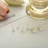 Conjunto de Pendientes de Flor de Mariposa Mult piezas Fresco y Elegante para Mujer, Sencillo para el Trabajo Diario, Pendientes al por Mayor de Accesorios de Yiwu