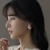 Pendientes Metálicos de Perla Espiral Retro Suaves Pendientes para Mujer Corea del Sur Simples de Alta Gama Moda Celebridad de Internet Pendientes Elegantes