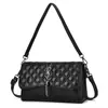 Bolsa elegante clássica xadrez com aba retrô moderna para o trajeto transfronteiriço, bolsa de ombro e transversal versátil e fashion estilo Chanel para mulheres
