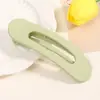 Presilha Grande de Bico de Pato Fosca em Cores Doces, Elegante e Simples, Versátil para Penteados na Nuca, Franja e Cabelo Solto