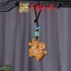 Colgante de Cadena para Teléfono Móvil Talla de Caballo de Palosanto Yiming Xianyuan Arena Verde Arcoíris Llavero de Caballo Tallado en Madera Creativo