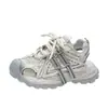 Sandálias infantis estilo novo verão 2026, sapatos de malha para meninas, tênis infantis finos, sapatos frescos de verão para meninos