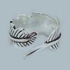 Anillo ancho de plumas INS apertura ajustable retro pluma hip-hop moda callejera marca anillo personalizado suministro mayoreo