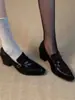 Hebilla de Cinturón Estilo Británico Zapatos Pequeños de Cuero para Mujer 2026 Nuevos Mocasines sin Cordones Tacón Grueso Punta Fina Tacón Alto Zapatos Individuales para Viajar al Trabajo