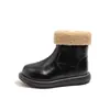 Botas de Cuero para Niñas Forradas de Felpa Caliente Nuevo Estilo Invierno 2025 Botines Cortos de Bebé Niños Botas de Algodón de Suela Suave Venta al por Mayor