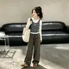 Conjunto de Pantalones Falda de Capa Base Blanca con Parches Rayados para Niñas Otoño Nuevo Estilo Coreano Casual Pantalones de Pierna Ancha Conjunto de Dos Piezas