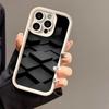 Capa com Padrão Diamante Adequada para iPhone 17 Pro Max Capa de Telefone Fosca Apple 15 Simples 14/13 Furo Grande X