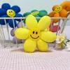 Girasol Estilo Pastoral Grande Cara Sonriente Linda Flor Flor de Cinco Pétalos Rellena de Algodón Bolsa para Ropa Accesorios para el Cabello Accesorios para la Cabeza Broche