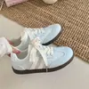 Zapatillas Deportivas Alemanas Retro Estilo Explosivo 2026 Nuevo Estilo Primavera/Otoño Versátiles para Mujer Deportes Casuales Pequeñas Blancas Forrest Gump Zapatos de Mujer