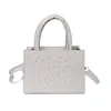 Nova bolsa de ombro da moda 2025, moda transfronteiriça, bolsa de axila estilosa de grande capacidade, bolsa feminina estilosa e versátil