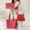 Bolso de Cadena de Moda para Viajes 2025 Acolchado Versátil de un Solo Hombro Cruzado para Mujer Bolsos Pequeño Retro de Mano