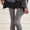 Leggings grises a rayas, estilo coreano de otoño, capa base de algodón ligeramente transparente, adecuados para el trabajo, estilo JK, y que dan la ilusión de piernas desnudas