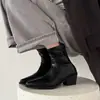 Botines finos de moda estilo británico de 5.5 cm, nuevo modelo otoño e invierno 2026, punta fina, tacón grueso, cierre trasero, botines cortos para mujer