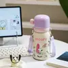 Botella de agua térmica Snoopy de acero inoxidable 316, diseñada para niñas, con un aspecto elegante, perfecta para que los estudiantes la usen en la escuela, cuenta con un asa para transportarla fácilmente y una tapa de tipo pop-up