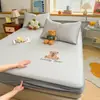 Esterilla de PE de doble jacquard personalizada para verano con cuentas de polietileno y bordado de oso lindo, esterilla simple de color liso para enfriar