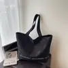 2025 Nuevo Diseño Estilo Chino Bolso de Mujer Gran Capacidad Bolso Cubo de Nylon Versátil Bolso de Hombro para el Trabajo Bolso de Axila
