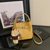 Bolso de hombro de moda y de alta gama 2026 otoño/invierno, gran capacidad, moderno, comercio electrónico transfronterizo, transmisión en vivo, Viento del Sur