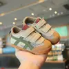 Zapatos de Lona Casuales Estilo Coreano para Niños Transpirables Huecos Zapatos de Malla para Niños Pequeños Zapatos Cortez para Niños Zapatos para Niños de Suela Suave Venta al por Mayor Dropshipping