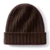 Nuevo gorro térmico de cachemir suave y cómodo con rayas verticales, suave para la piel, cálido y proporciona una excelente protección contra el frío.. Un gorro de punto simple y versátil
