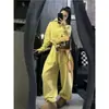 Conjunto Esportivo de Moda Tendência 2025 Estilo de Rua para Mulheres, Conjunto de Duas Peças com Moletom e Calça de Moletom de Lã de Alta Qualidade Europeu para Outono e Inverno