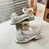 Sandalias para Niña Punta Abierta Zapatos de Princesa 2026 Nueva Moda de Verano con Pedrería Velcro Sandalias Sencillas para Niñas Pequeñas