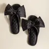 Zapatillas de boda para niña con lazo dulce Sandalias festivas de boda para hombres y mujeres Parejas Sandalias directo de fábrica una generación de pelo