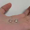 Aretes de Piedra Ojo de Gato en el Mismo Estilo que en Xiaohongshu, Aretes de Nicho con un Aspecto Translúcido y Elegante, Diseño Simple, Compacto, Exquisito y de Alta Gama