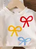 Outono 2025 Pronto para Vestir Meninas Estilo Casual Fofo Moletom de Manga Longa Damasco Decorado com Laço + Calça