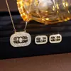Juego de collar y pendientes de circonita de lujo para mujer, estilo europeo y americano, cadena vintage para clavícula con incrustaciones de diamantes, accesorios de boda para novia, moderno y elegante