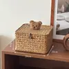 Caja de Almacenamiento de Escritorio, Caja de Regalo Tejida con Hierba de Ratán con Tapa, Cesta para Artículos Varios a Prueba de Polvo, Caja de Regalo Creativa, Caja de Joyas al por Mayor