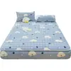 Falda de Cama Acolchada Estampada de Vellón de Leche Juego de Tres Piezas Cubierta Protectora de Colchón Más Terciopelo Cubierta de Esterilla Cálida de Invierno Antideslizante a Prueba de Suciedad
